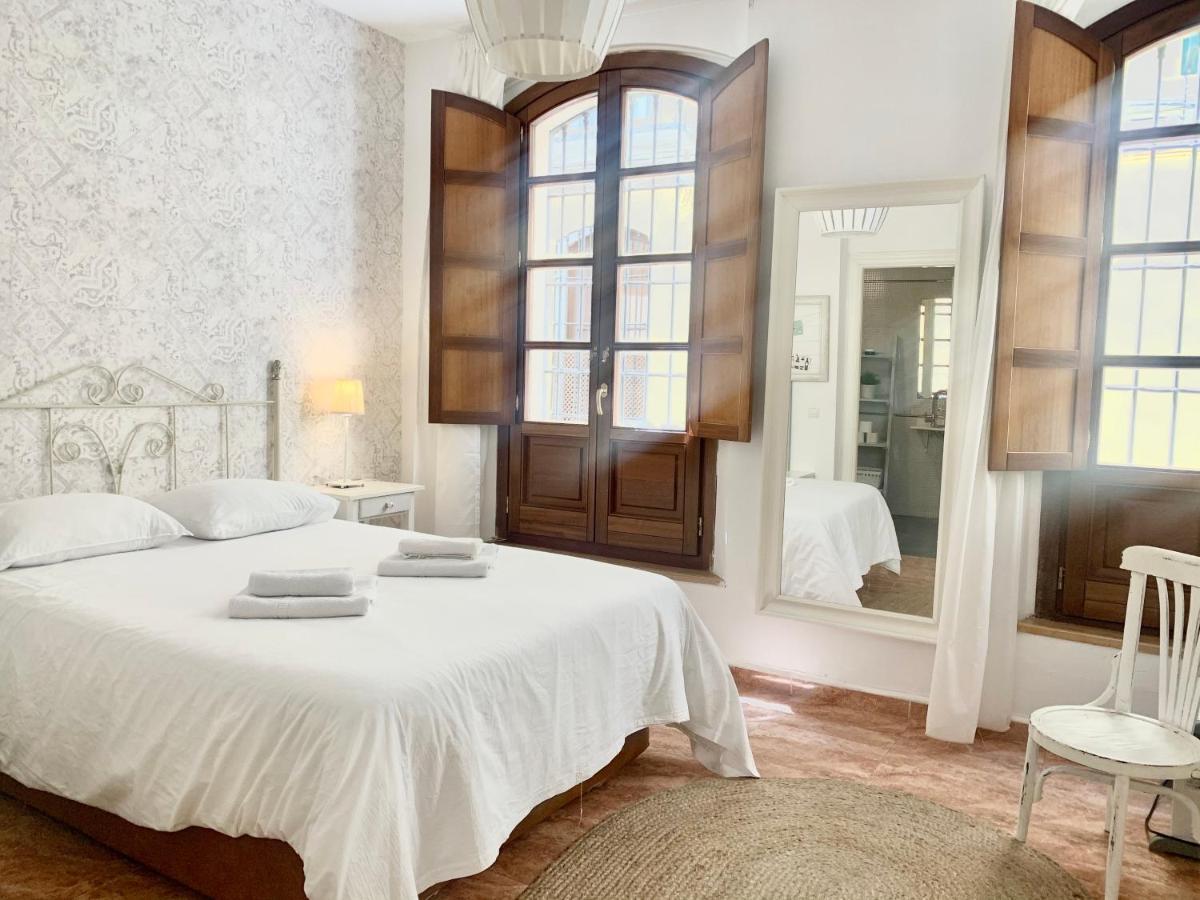 Lyrioshomes Malaga La Merced Centro Bagian luar foto