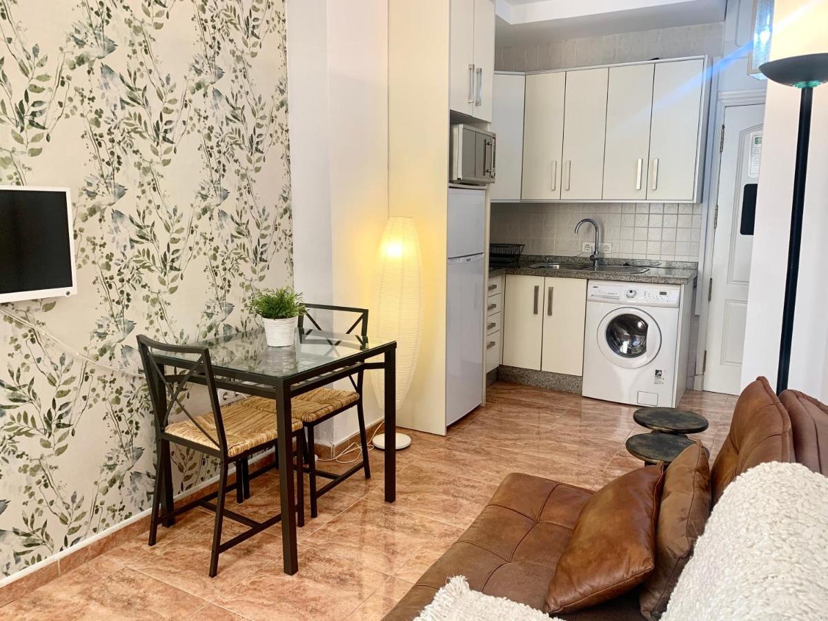 Lyrioshomes Malaga La Merced Centro Bagian luar foto