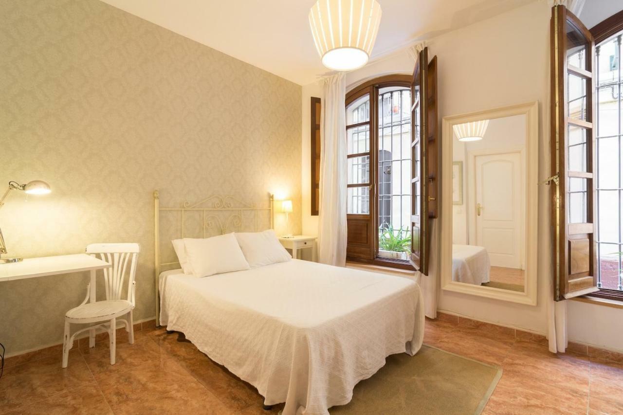 Lyrioshomes Malaga La Merced Centro Bagian luar foto
