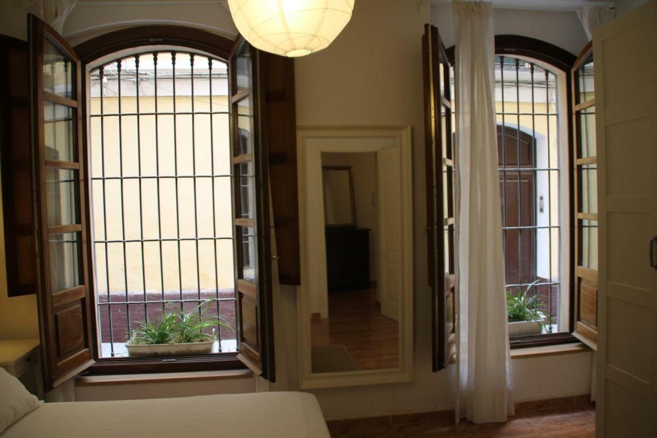 Lyrioshomes Malaga La Merced Centro Bagian luar foto